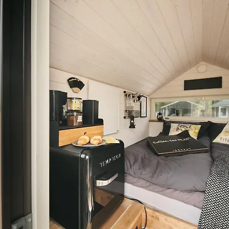 Ac Kryp In 1 База отдыха *